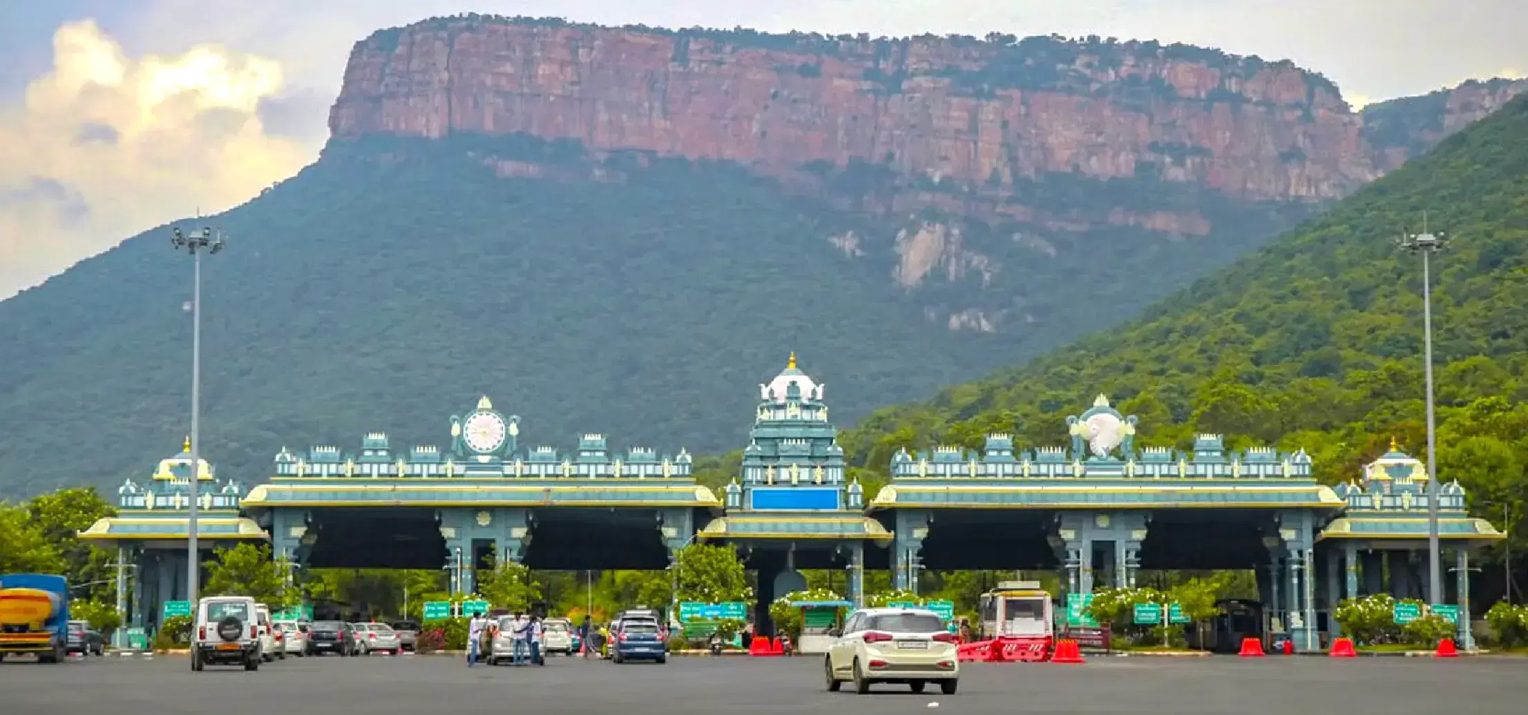 Monsoon Bus Trips: 5 Scenic Routes to See South India in the Rain