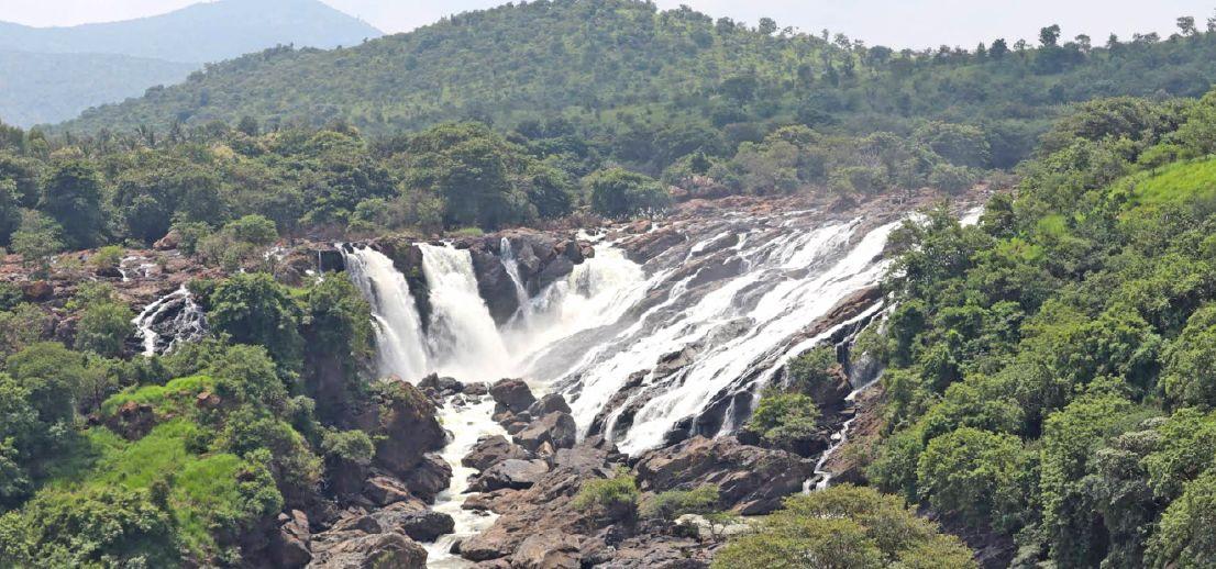 Rainy Season in Bangalore – Best Monsoon Getaways with Fresh Bus